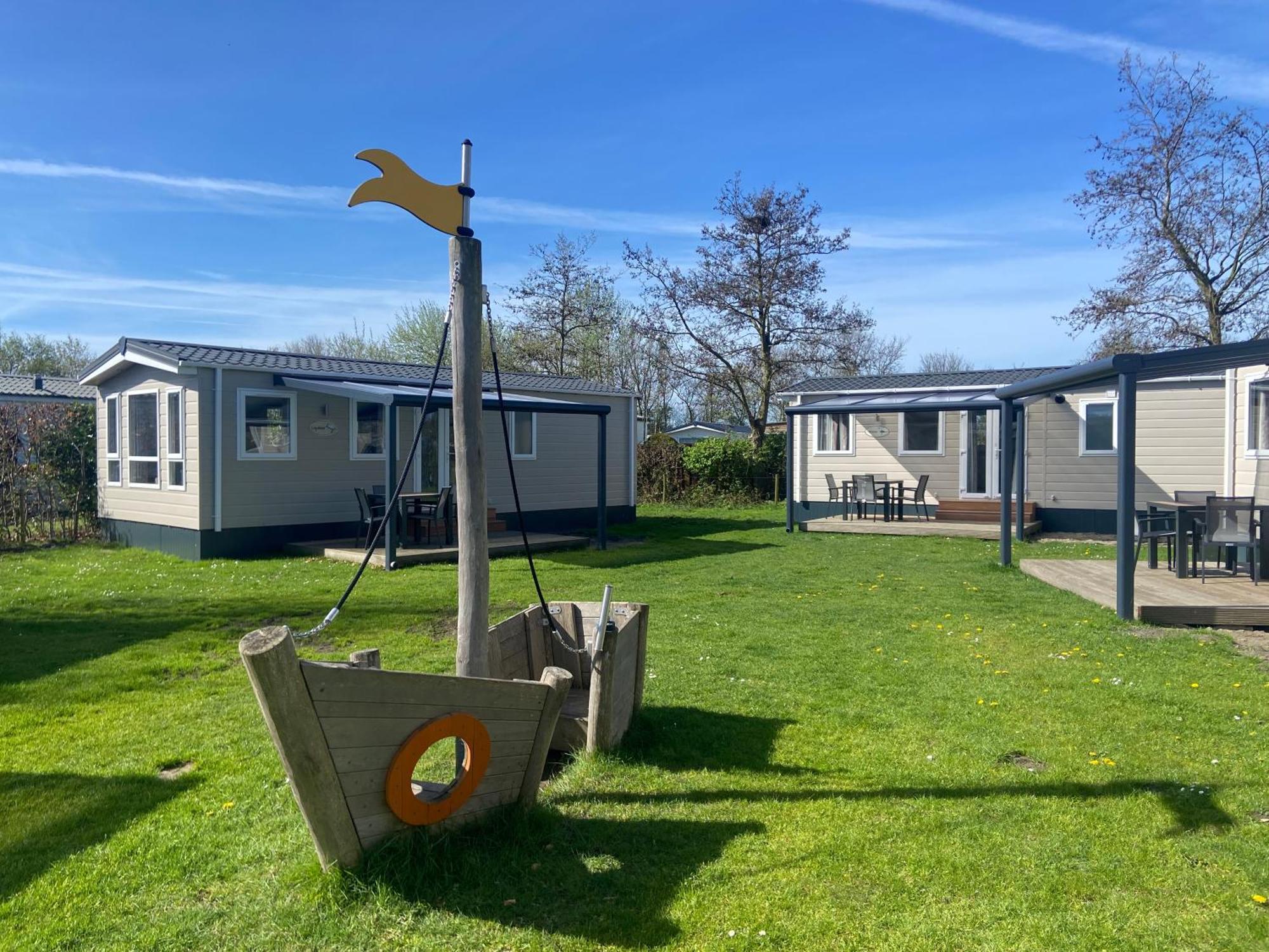 Camping De Duinhoeve Chalet Vogel Not For Companies Nieuw-Haamstede Exterior photo